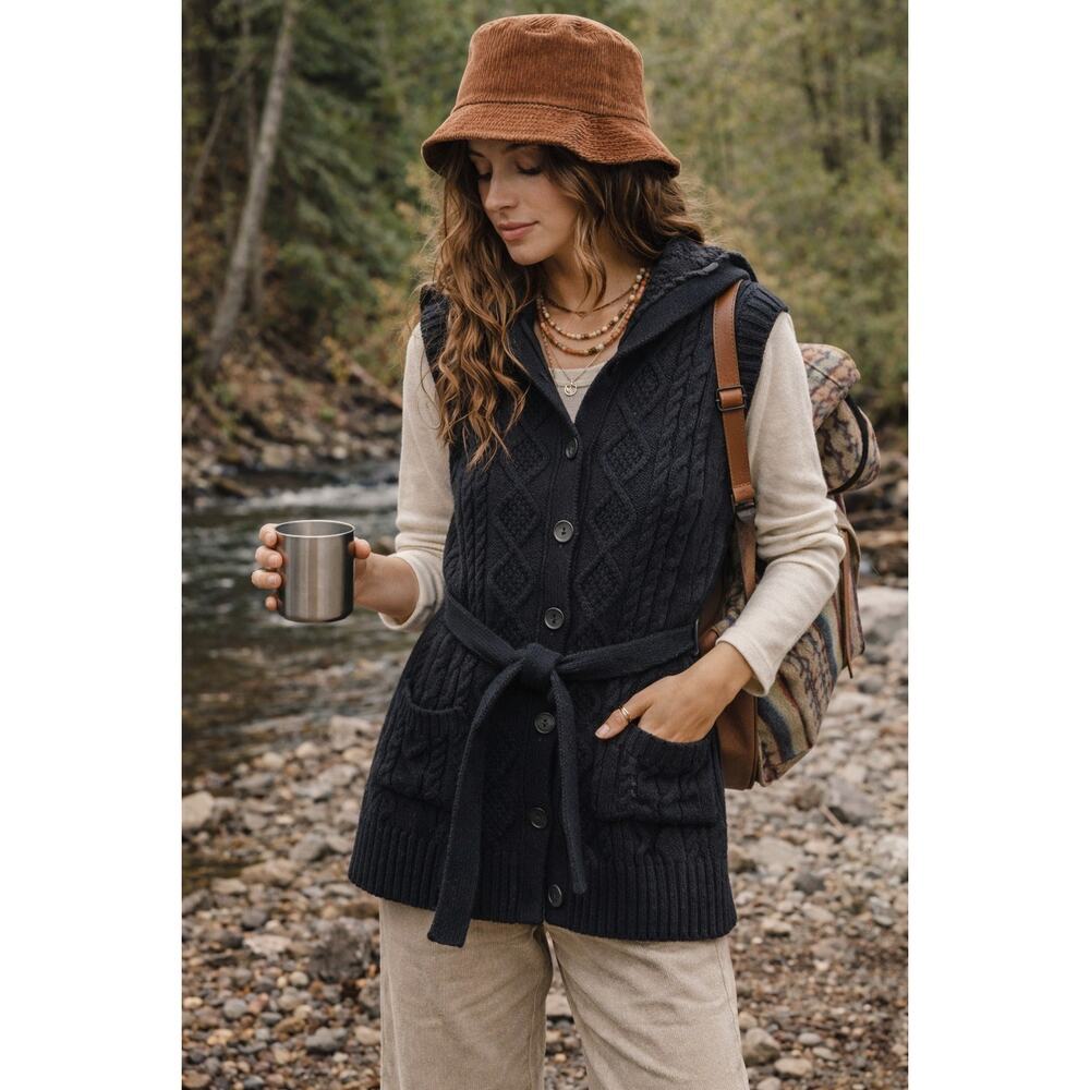 Eight Eight Eight Hooded Cable Knit Sweater Vest Y2K Retro 80s Aesthetic Size M